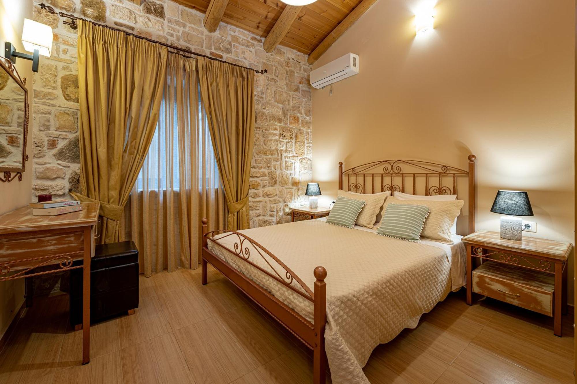 Kymaros Villas كيري الغرفة الصورة